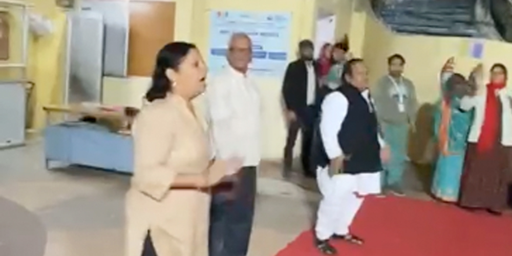 Laughter yoga at Udaipur